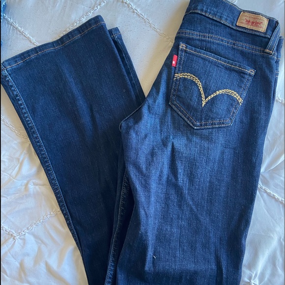 Levi's | Jeans | Levis Too Superlow 524 
